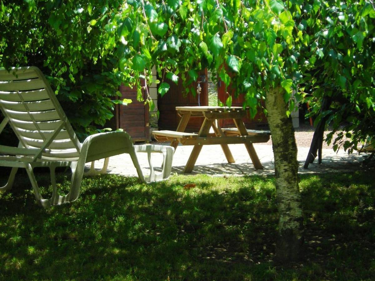 Gite Charmant Avec Jardin Privatif, Proche Sites Historiques Et Activites De Plein Air - Fr-1-496-183 Cuinzier 외부 사진